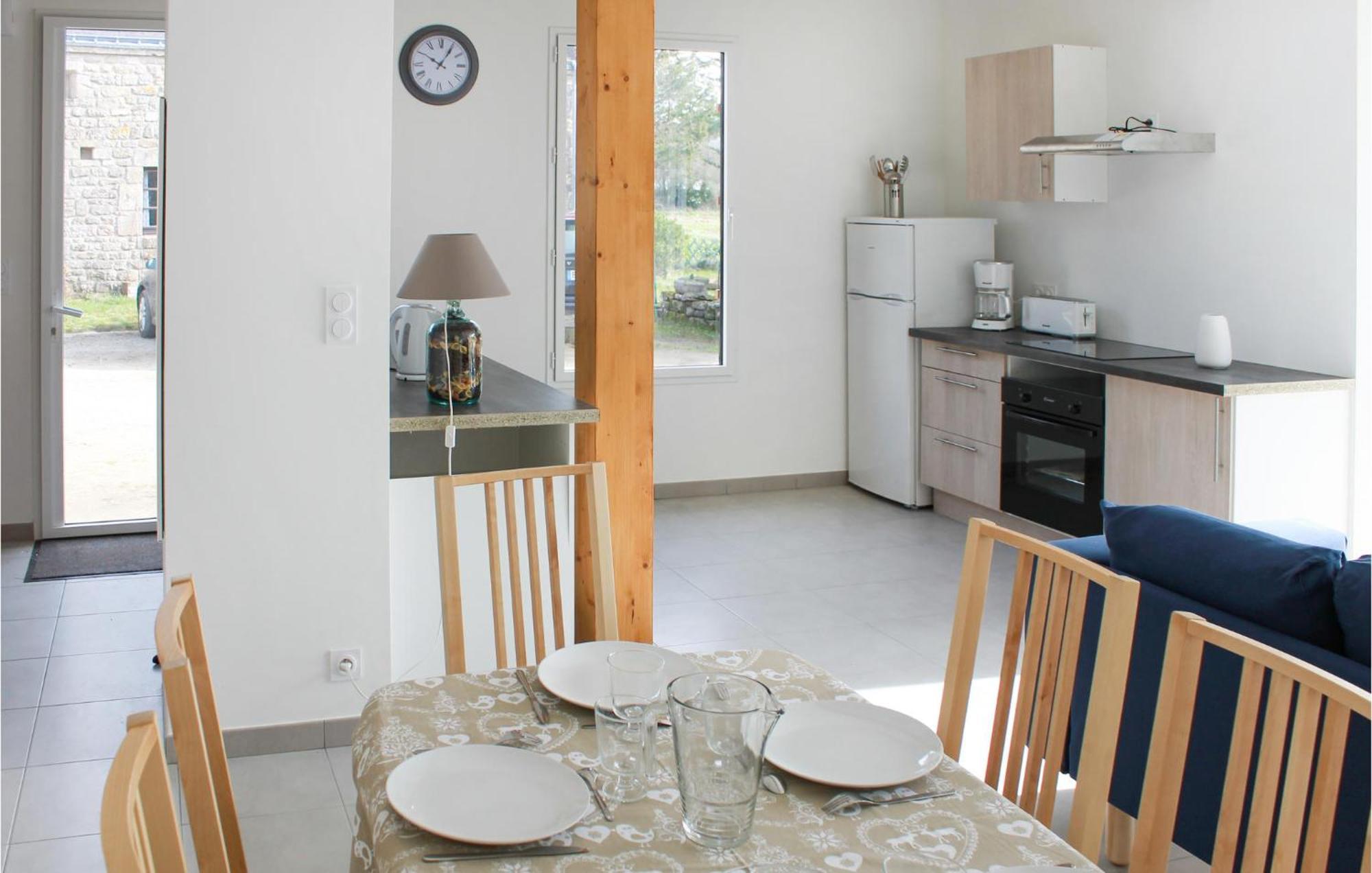 Beautiful Home In Erdeven With Kitchenette Экстерьер фото